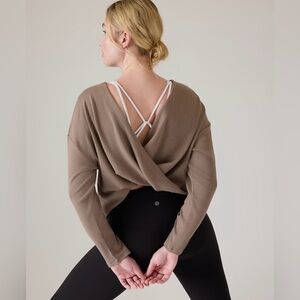 Athleta Twist Top, size S